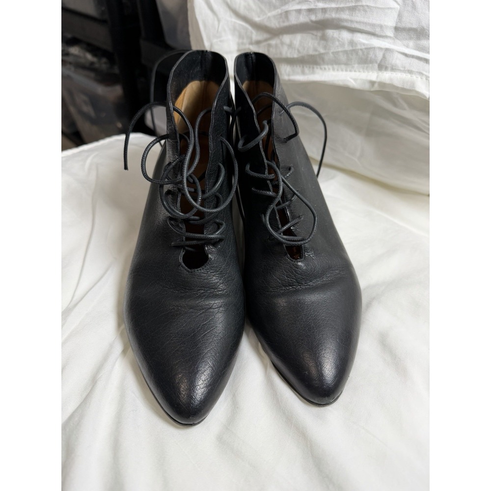 Roberto Delcarlo Black Leather Lace Up Bootie‎ Size 7